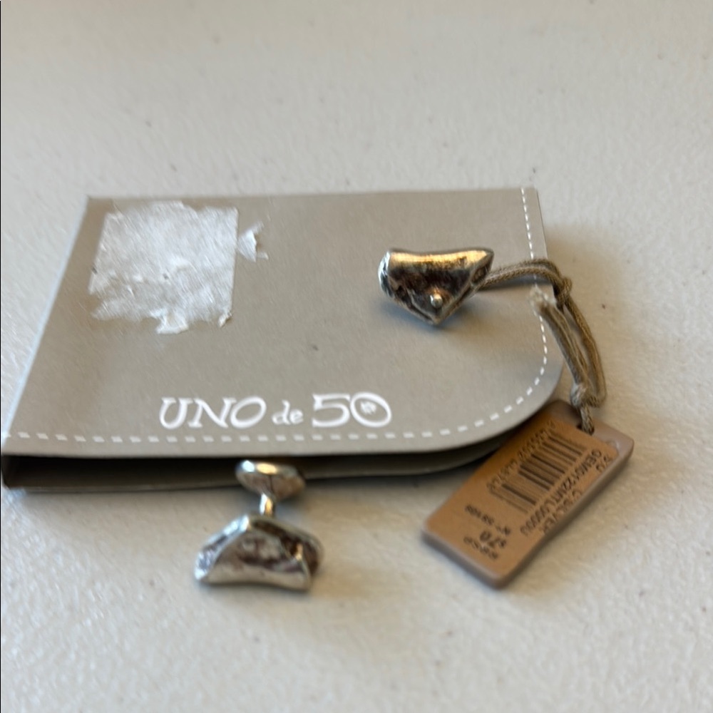 NEW Uno de 50 Fuselaje Cufflinks